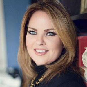 Meet your Posher, Holly